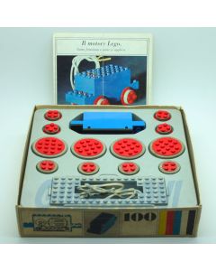 1966 Lego 100 4,5V Motor with Wheels in Box