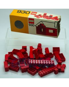 1973 Lego 930 Assorted Red Bricks + Box